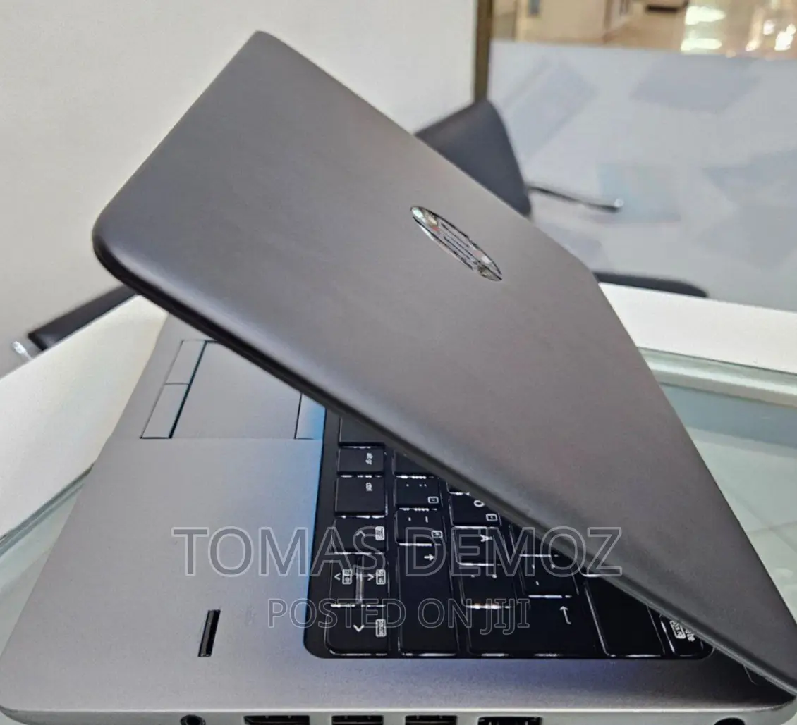 New Laptop HP EliteBook 820 G1 4GB Intel Core I5 HDD 500GB