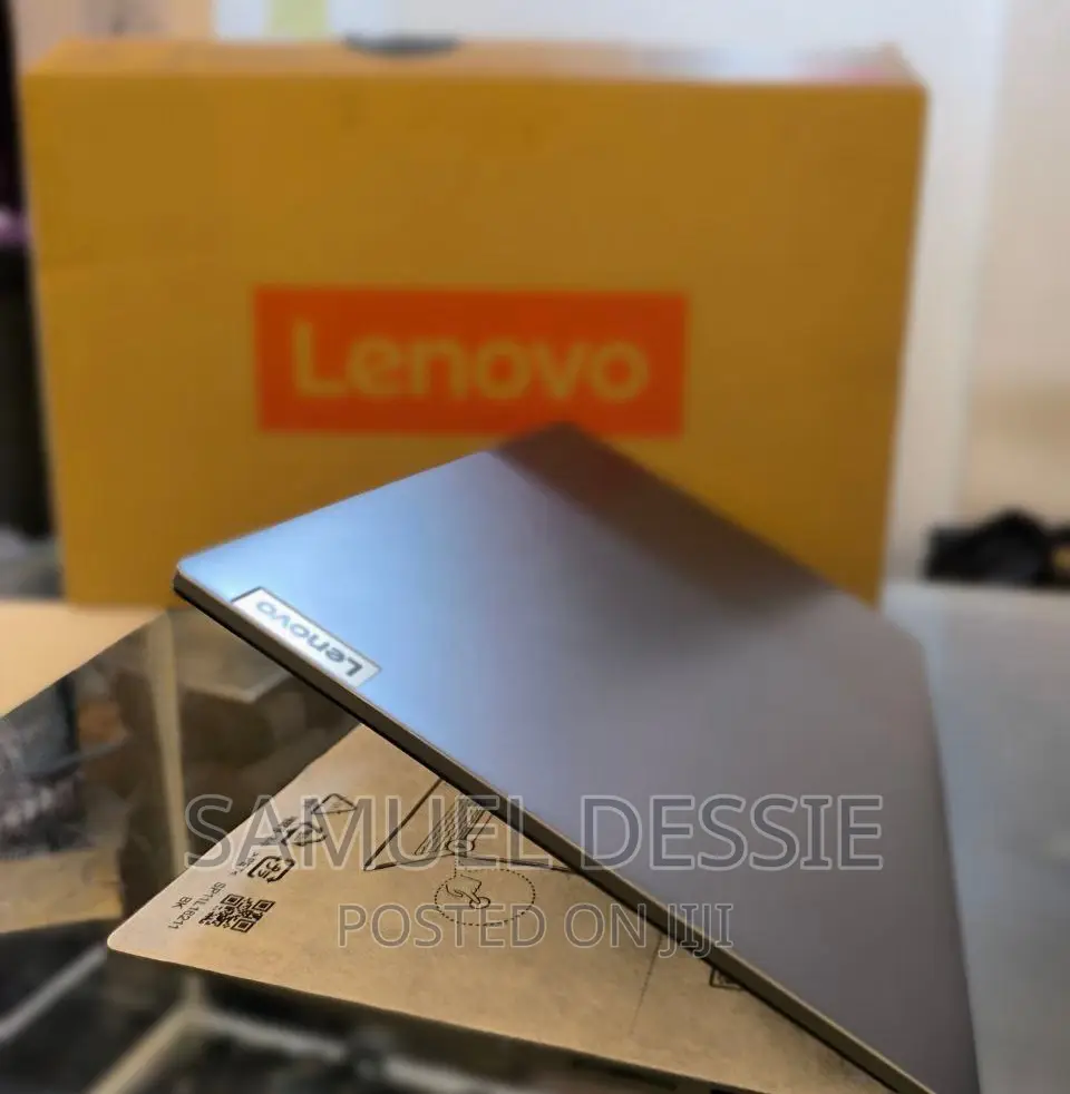 New Laptop Lenovo Ideapad 3 8GB AMD Ryzen 5 SSD 512GB