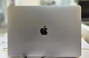 New Laptop Apple MacBook Pro 2017 16GB Intel Core i7 SSD 256GB