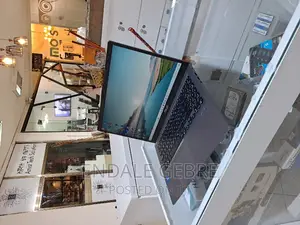 New Laptop Asus VivoBook 15 X505BA 8GB Intel Core I5 SSD 512GB