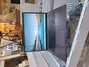 New Laptop Asus VivoBook 15 X505BA 8GB Intel Core I5 SSD 512GB