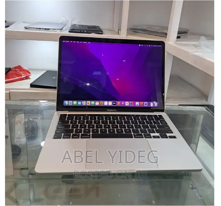 New Laptop Apple MacBook Pro 2020 16GB Intel Core I5 SSD 1T