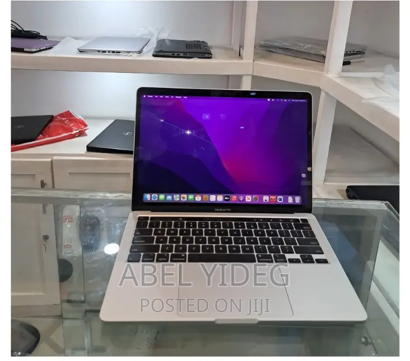 New Laptop Apple MacBook Pro 2020 16GB Intel Core I5 SSD 1T