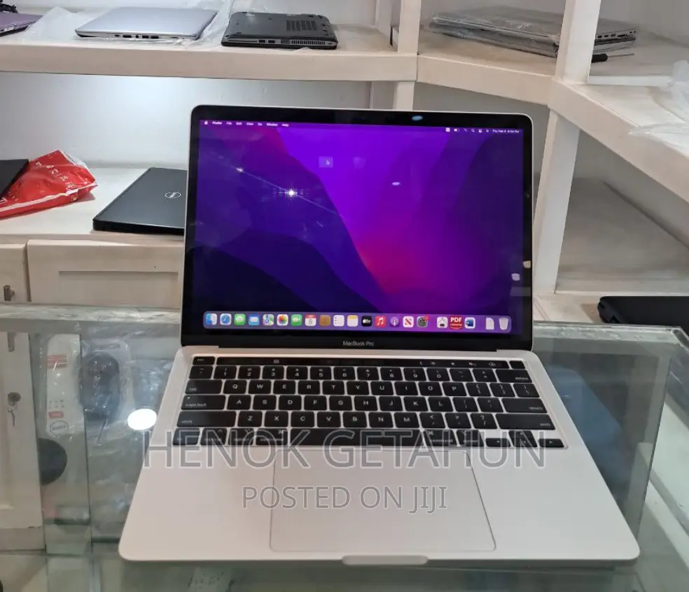 New Laptop Apple MacBook Pro 2020 16GB SSD 1T