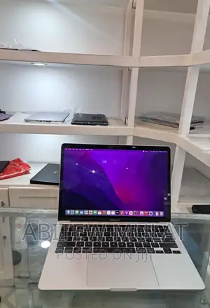 New Laptop Apple MacBook Pro 2020 16GB Intel Core I7 SSD 1T