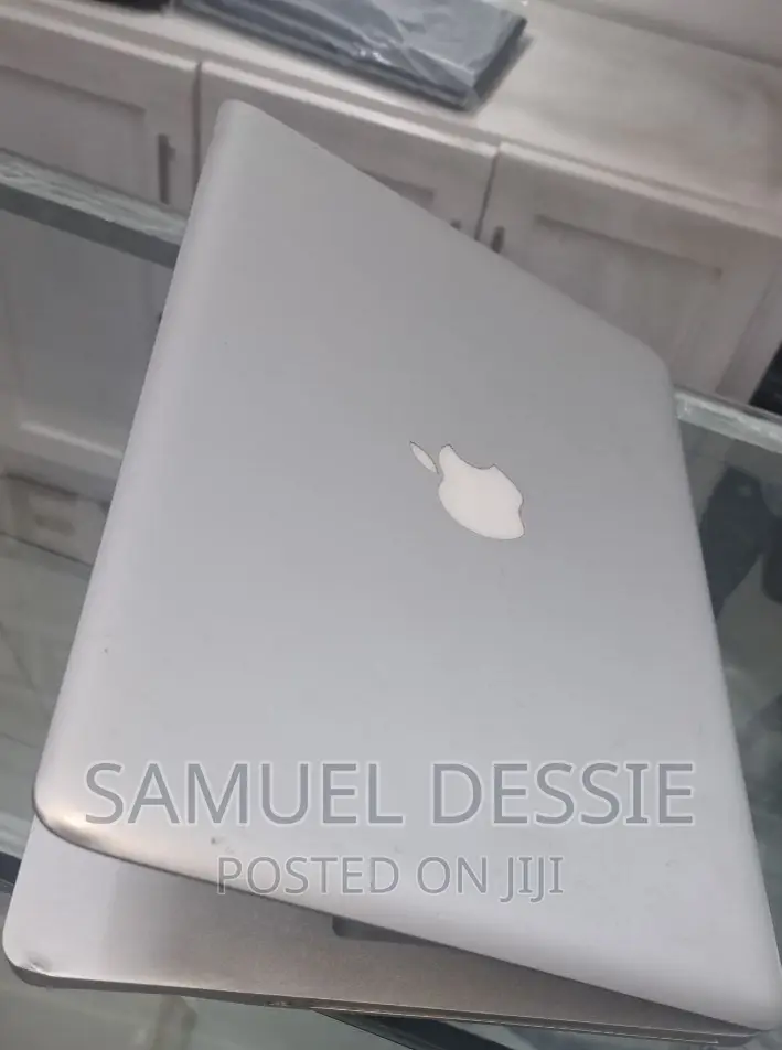 New Laptop Apple MacBook Pro 2012 8GB Intel Core I5 HDD 1T