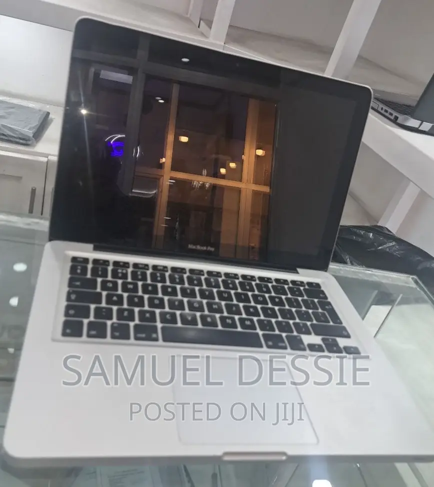 New Laptop Apple MacBook Pro 2012 8GB Intel Core I5 HDD 1T