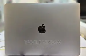 New Laptop Apple MacBook Pro 2017 16GB Intel Core I7 SSD 256GB