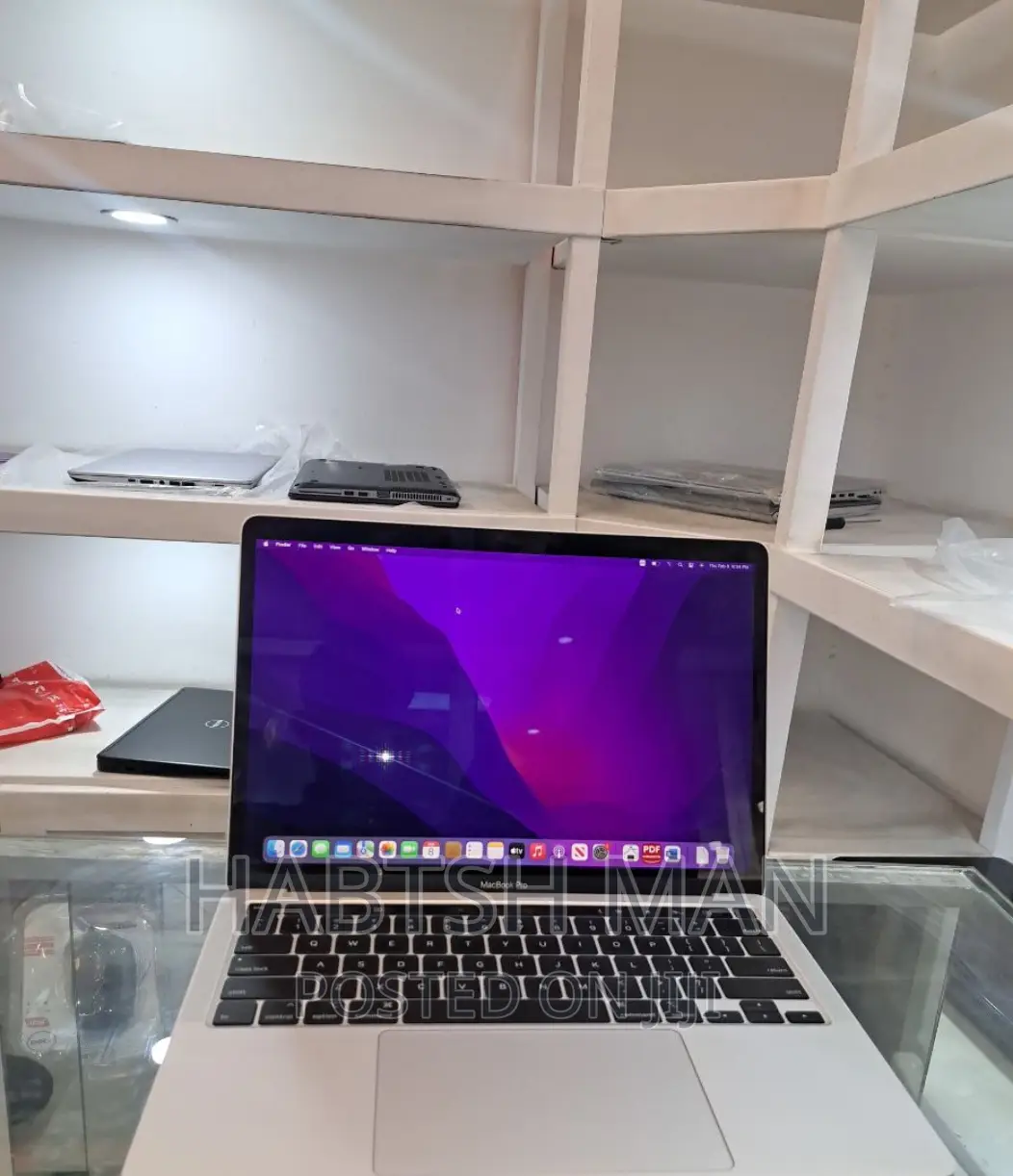 New Laptop Apple MacBook 2020 16GB Intel Core I5 SSD 1T