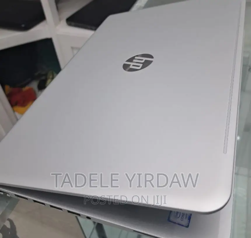 New Laptop HP Envy X360 8GB Intel Core I5 HDD 1T