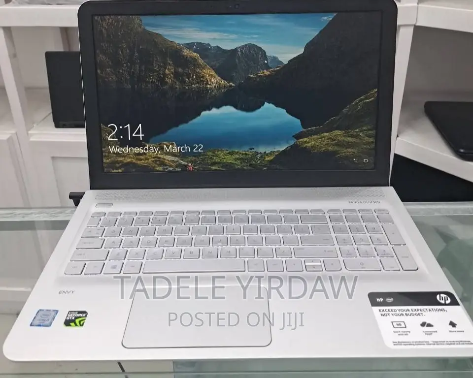 New Laptop HP Envy X360 8GB Intel Core I5 HDD 1T