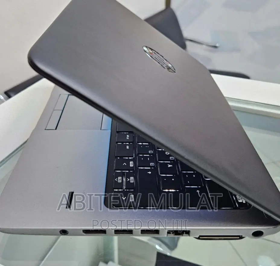 New Laptop HP EliteBook 820 G1 8GB Intel Core I5 HDD 500GB