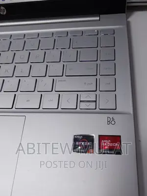 New Laptop HP Pavilion 14 8GB AMD Ryzen 5 SSD 512GB