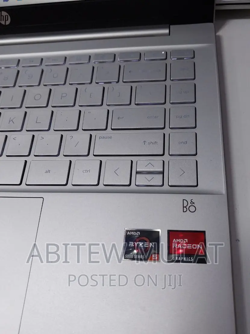 New Laptop HP Pavilion 14 8GB AMD Ryzen 5 SSD 512GB