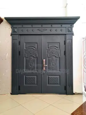 Photo - Kitchen Cabinate=Cup Boared=And Doors