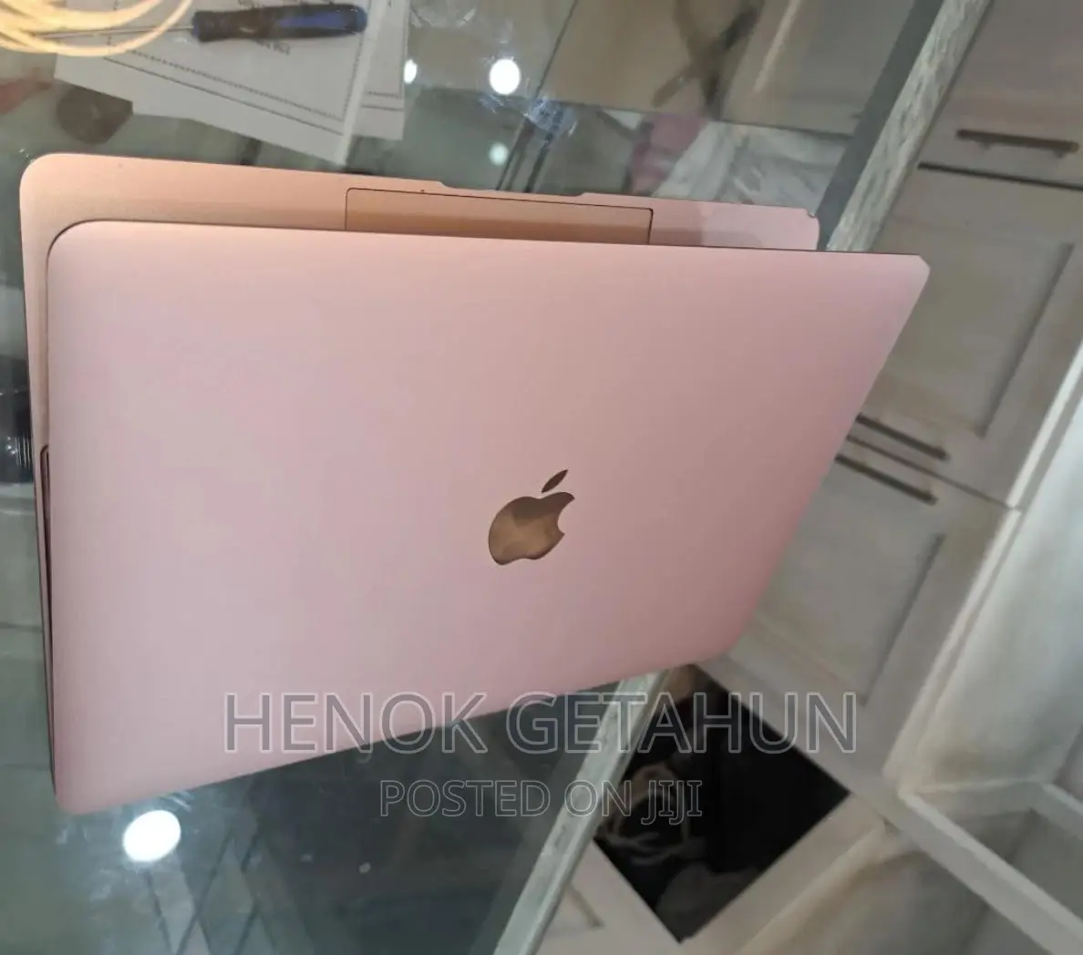 New Laptop Apple MacBook Pro 2019 8GB SSD 256GB