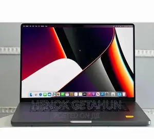 New Laptop Apple MacBook Pro 2019 16GB Intel Core i7 SSD 1T