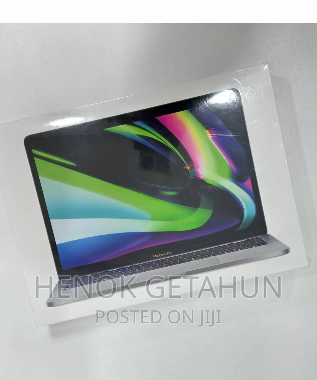 New Laptop Apple MacBook Pro 2022 M2 8GB SSD 256GB