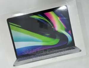 Photo - New Laptop Apple MacBook Pro 2022 M2 8GB Apple M2 SSD 256GB