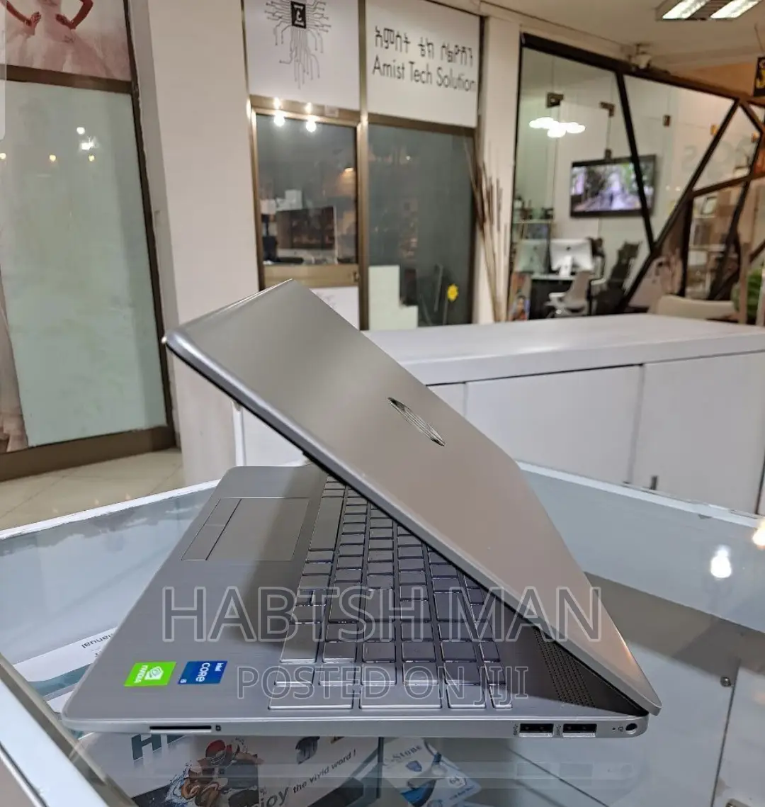 New Laptop HP Stream Notebook 8GB Intel Core I5 SSD 512GB