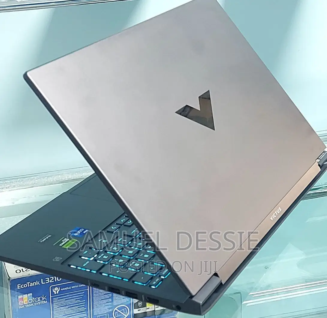 New Laptop HP Victus 16 16GB Intel Core I7 SSD 1T