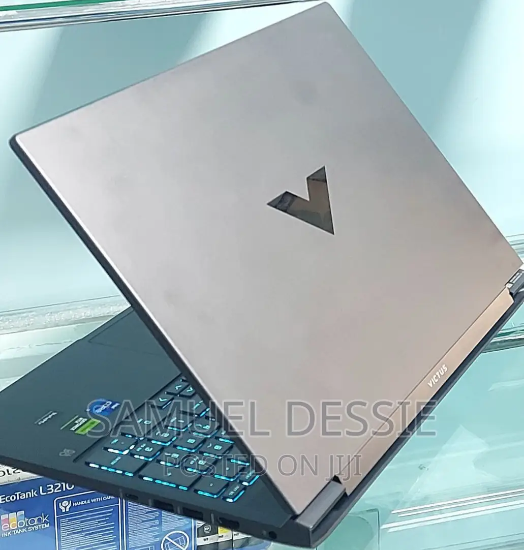 New Laptop HP Victus 16 16GB Intel Core I7 SSD 1T