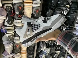 Photo - Original Air Jordan 4 Retro Shoes