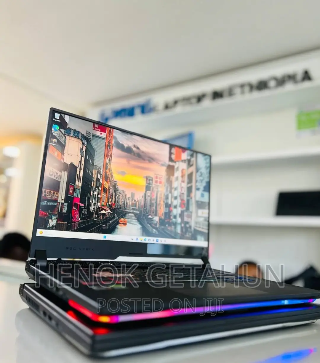 New Laptop Asus ROG Strix G15 16GB AMD Ryzen 7 SSD 1T