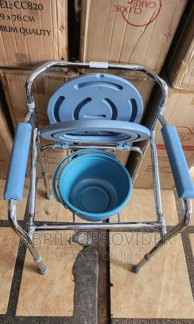 Portable Toilet Commode Chair Foldable Adjustable W Bucket