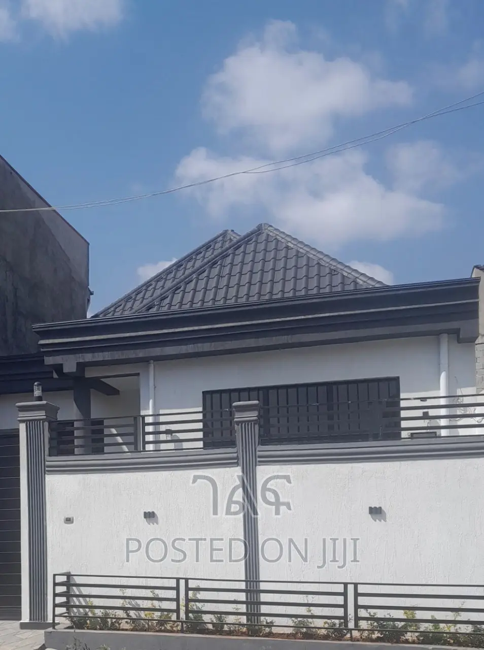 3bdrm Villa in አያት በጣም አሪፍ ተደርጎ, Bole for sale