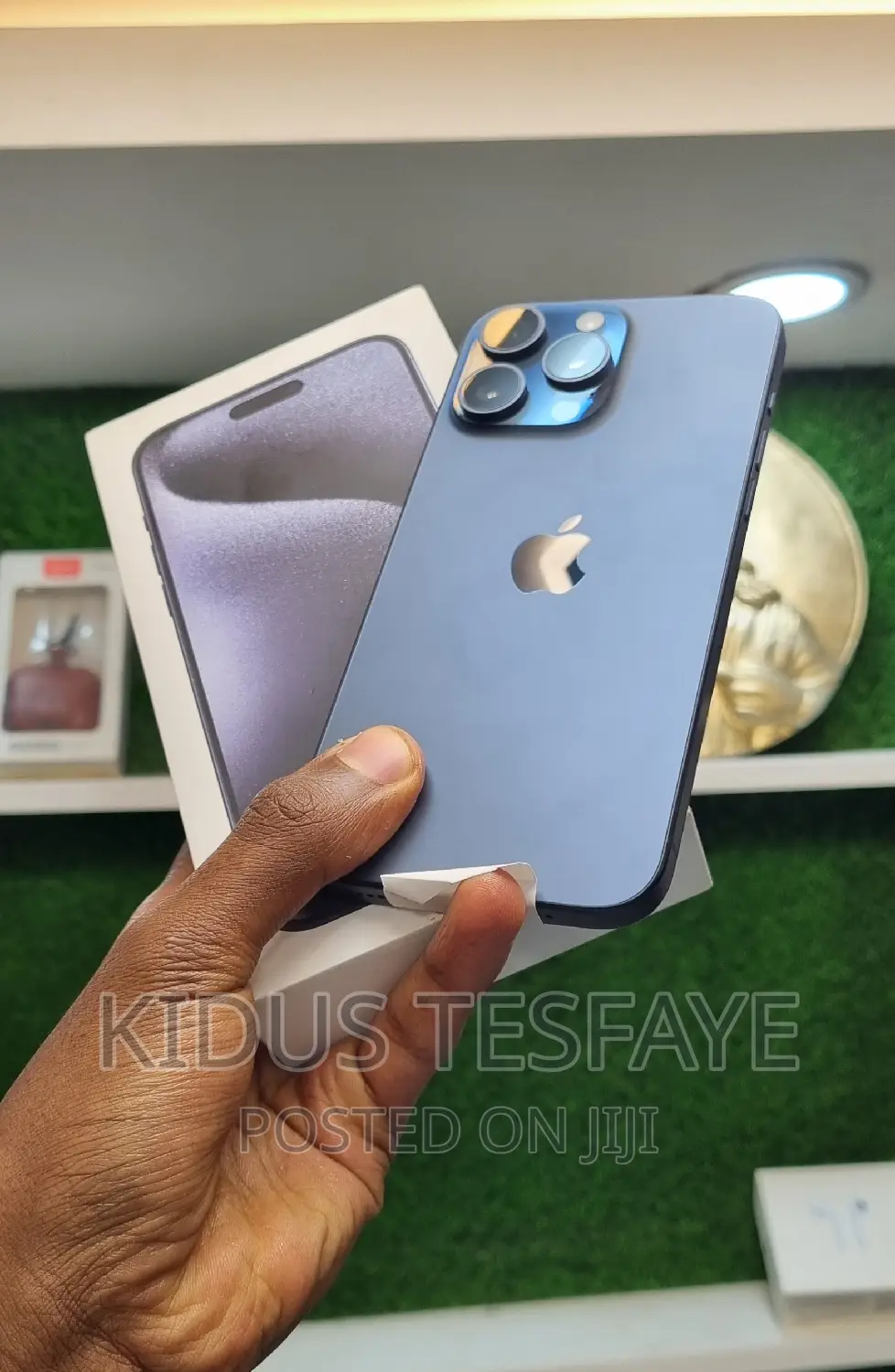 New Apple iPhone 15 Pro Max 256 GB Blue