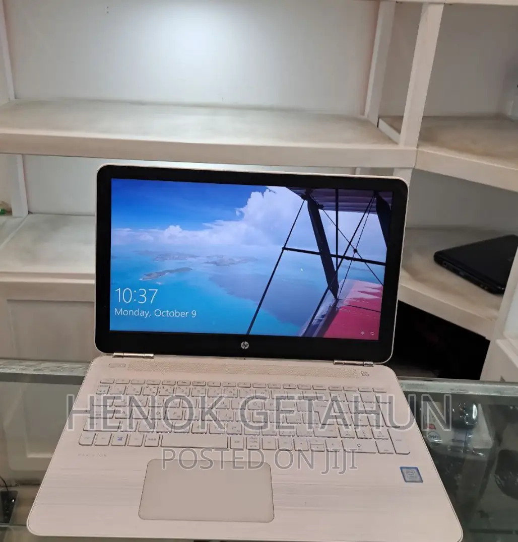 New Laptop HP Pavilion 15 8GB Intel Core I5 SSD 1T