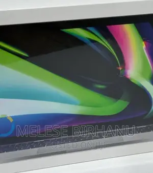 Photo - New Laptop Apple MacBook Pro 2022 M2 8GB Intel Core I5 SSD 256GB