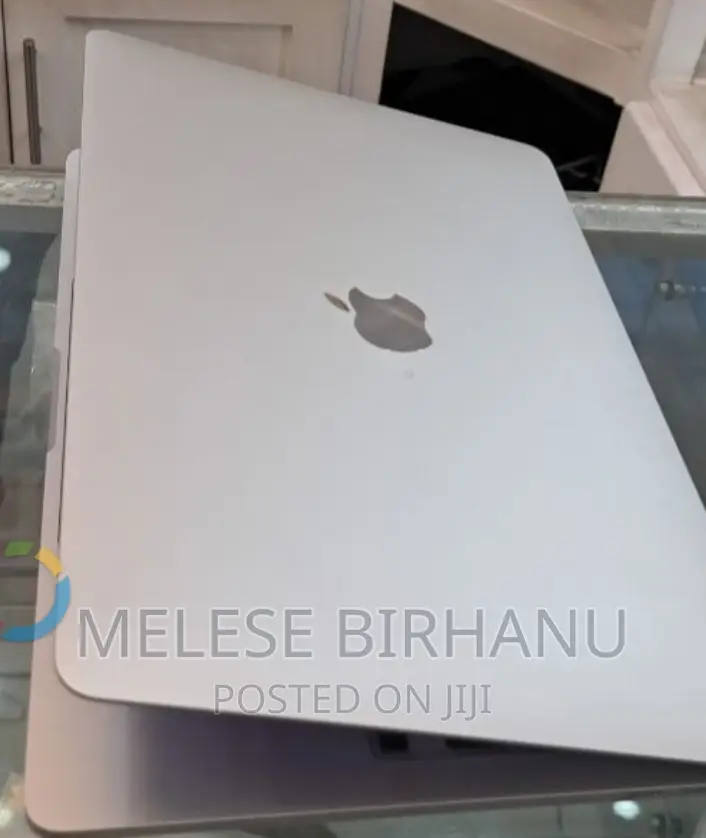 New Laptop Apple MacBook Pro 2020 16GB Intel Core I5 SSD 1T