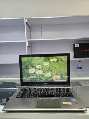 New Laptop Toshiba Satellite C850 4GB Intel Core I5 HDD 500GB