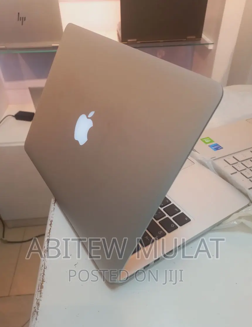 New Laptop Apple MacBook Pro 2015 16GB Intel Core I7 SSD 512GB