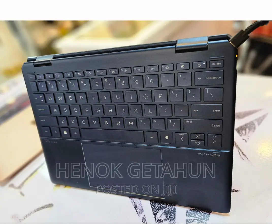 New Laptop HP Spectre 16GB Intel Core I7 SSD 1T