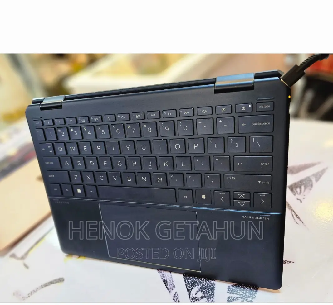 New Laptop HP Spectre 16GB Intel Core I7 SSD 1T