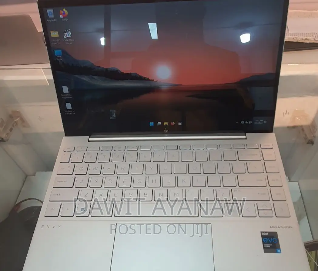 New Laptop HP Envy 13 16GB Intel Core I5 SSD 512GB