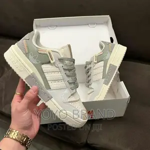 Photo - Adidas Form Fashion Sneker Shoes