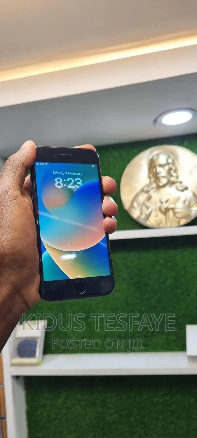 Apple iPhone 8 64 GB Black