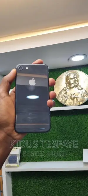 Apple iPhone 8 64 GB Black