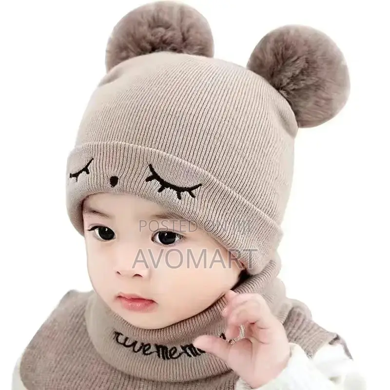 Kid’S Knitted Hat With Scarf