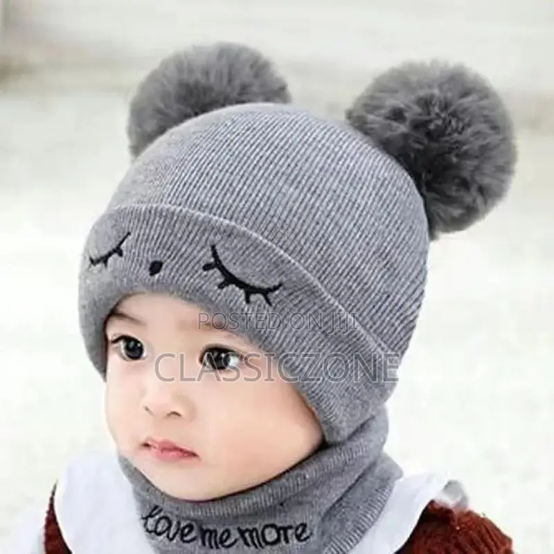 Kid’S Knitted Hat With Scarf