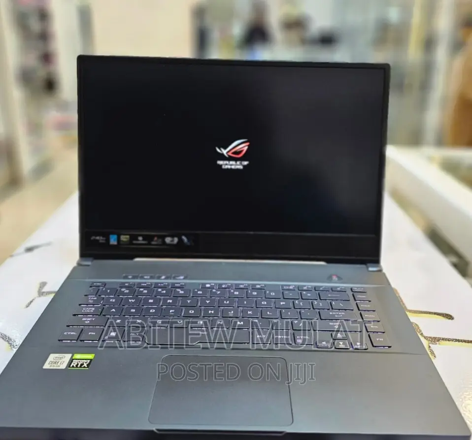 New Laptop Asus ROG Zephyrus G15 16GB Intel Core I7 SSD 1T