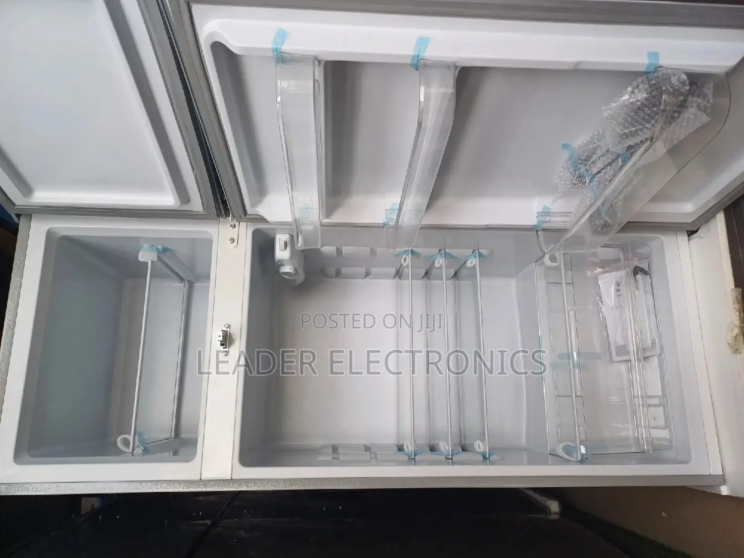 Victory Refrigerator 290