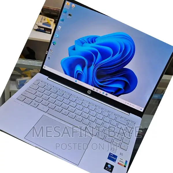 New Laptop HP Pavilion 13 8GB Intel Core I5 SSD 512GB