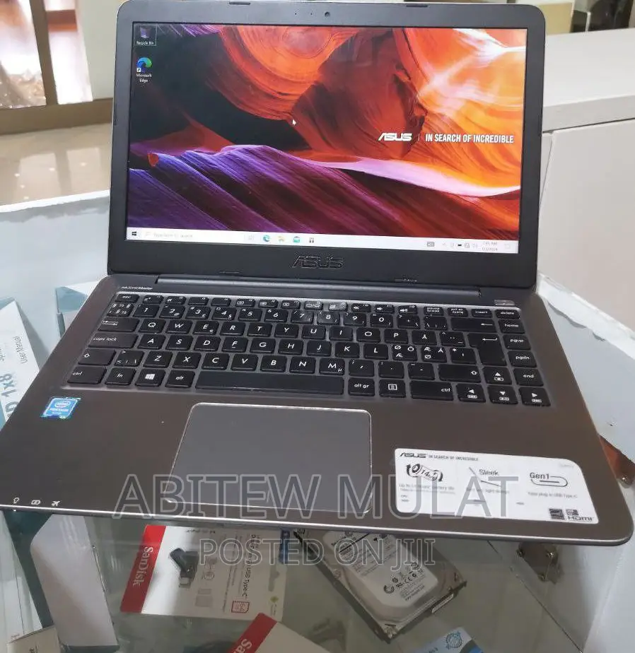 New Laptop Asus E403SA 4GB Intel Pentium SSD 128GB