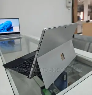 Photo - New Laptop Microsoft Surface Laptop 5 8GB Intel Core I5 SSD 256GB