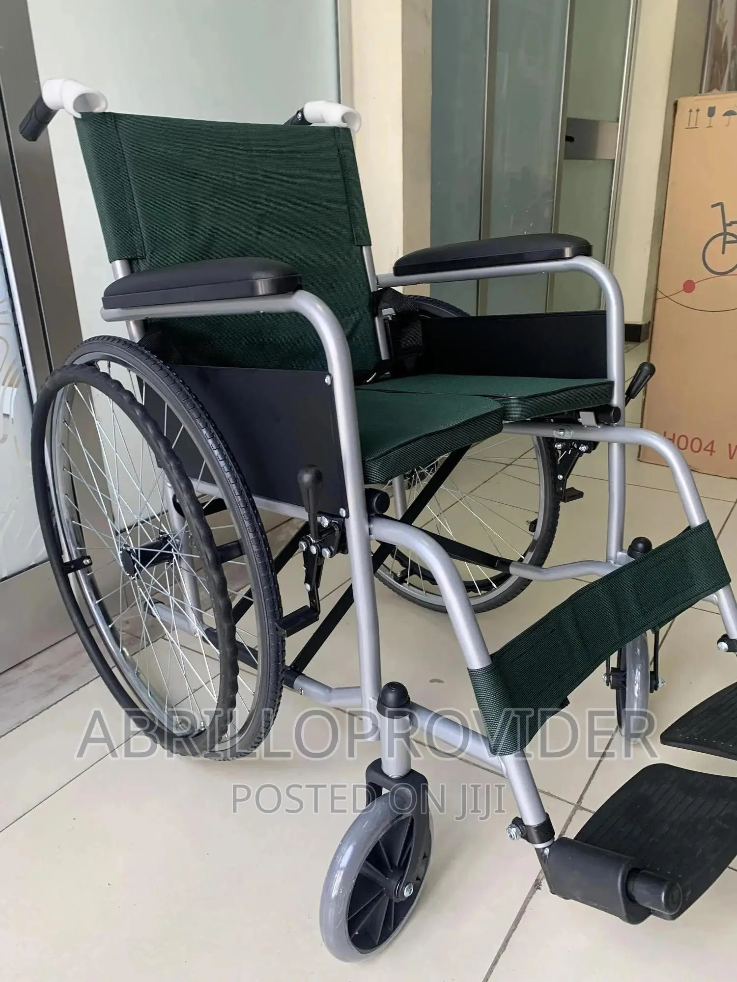 Manual Wheelchair Folding Wheelchair Elderly Wheelchair